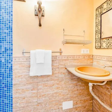 Villa San Juan De Capistrano Sleeps 6 With Pool Air Con And Wifi *